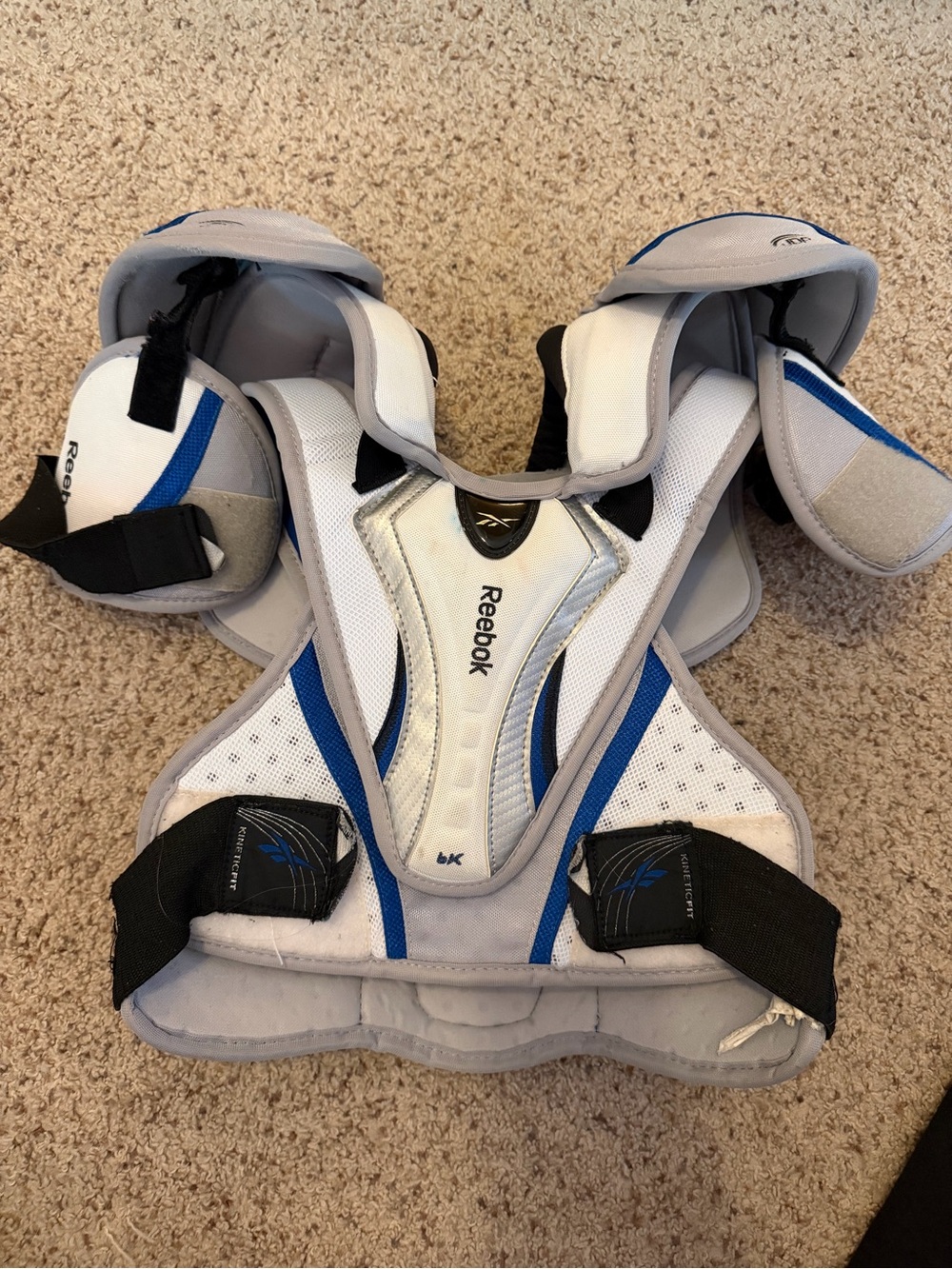 Reebok Junior Small Hockey Shoulder Pads